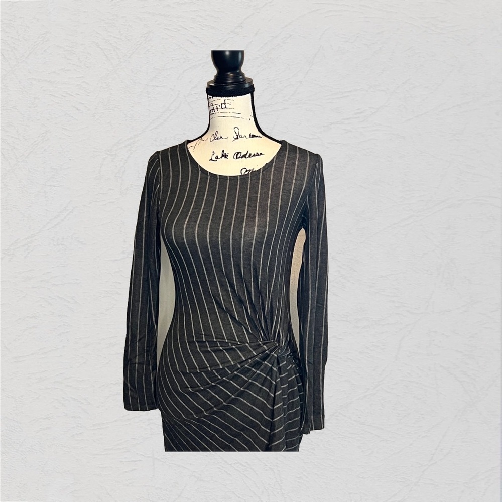 Spring Haze Dress Size Small - Picture 3 of 5